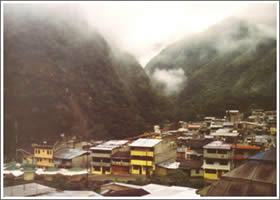 Vista del pueblo Aguas Calintes Cusco